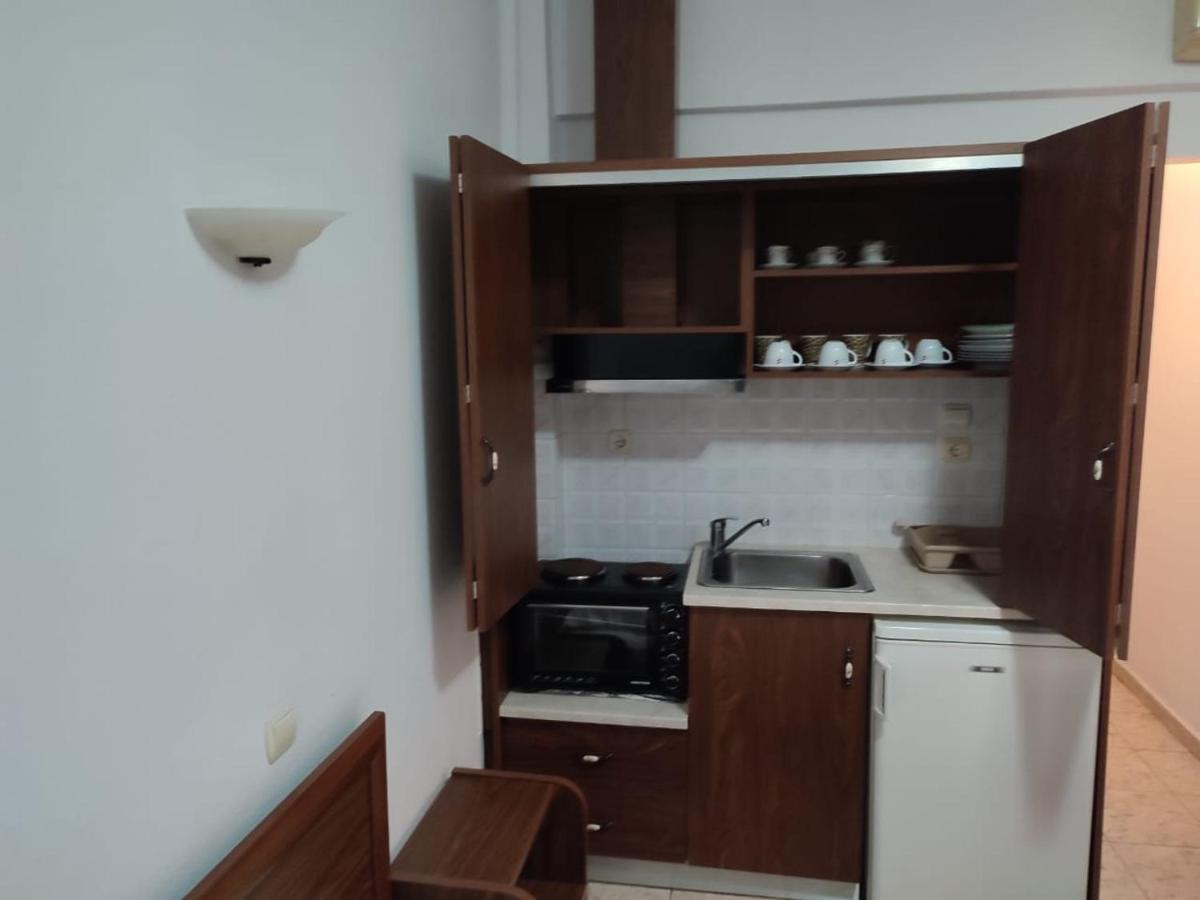 Ξενώνας Φωτεινη Ouranoupoli Bagian luar foto