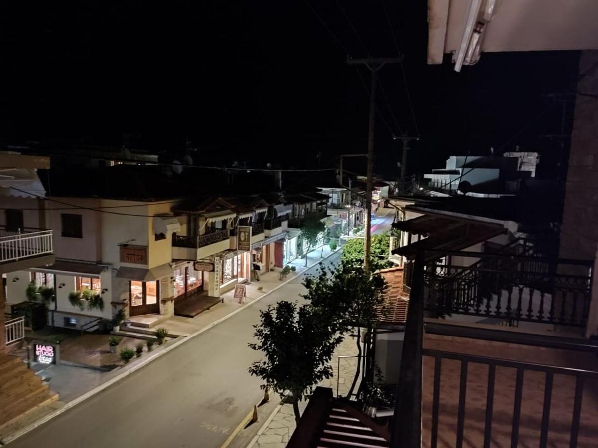 Ξενώνας Φωτεινη Ouranoupoli Bagian luar foto